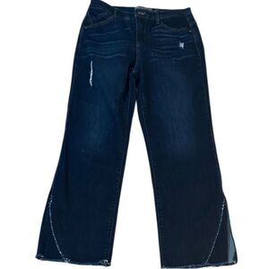 Wit & Wisdom Dark Indigo Flare Jeans
Slit at the bottoms size 6